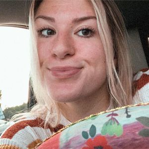 Meet your Posher, Olivia